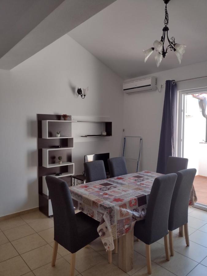 Apartman Tamara Apartment Novalja Exterior photo